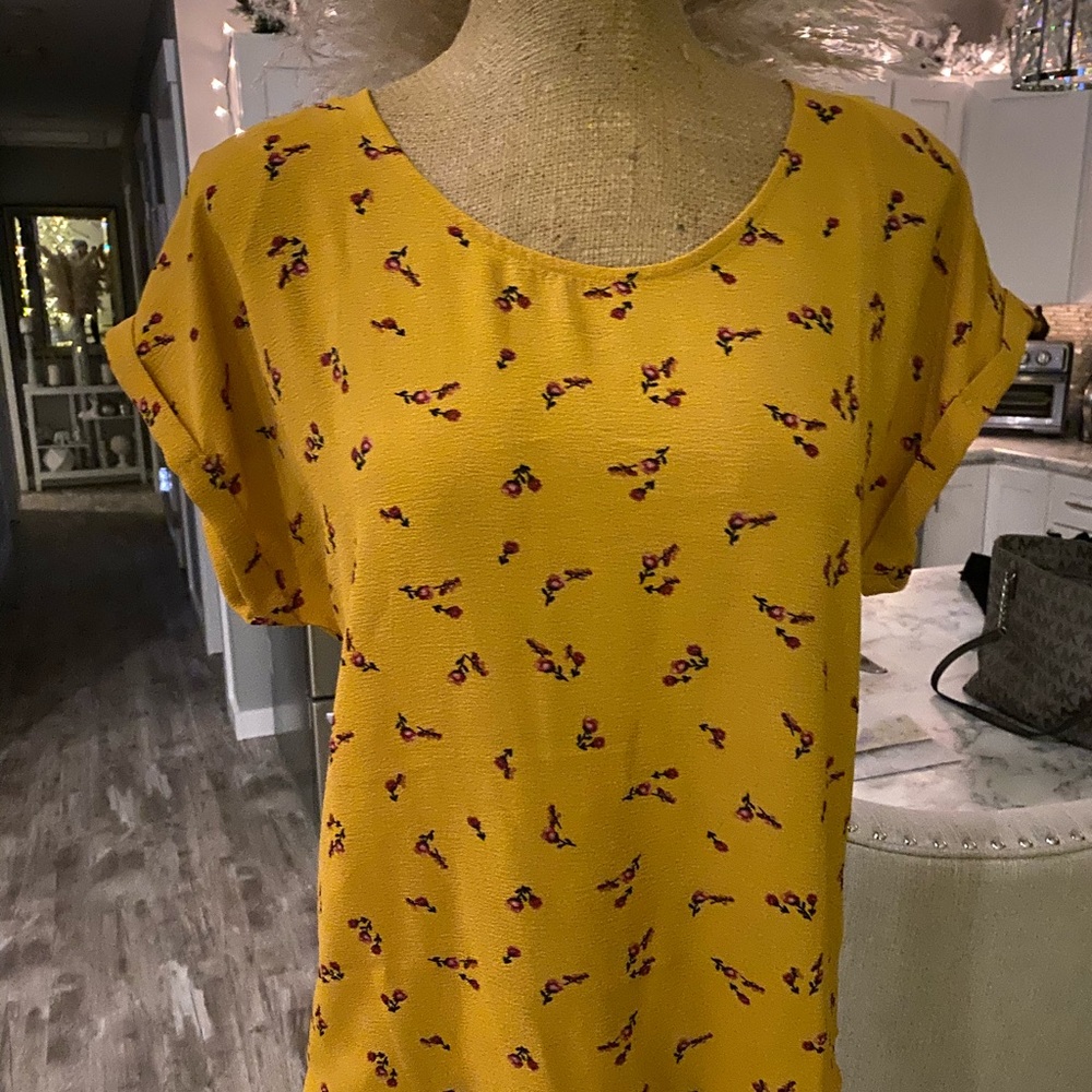 Blouse brand new no tags lg fits like med